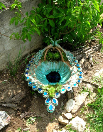 Zahradní mísa - pítko prům. 50 - 60 cm, cena 7500,- zdobení sklíčky Tiffany technikou